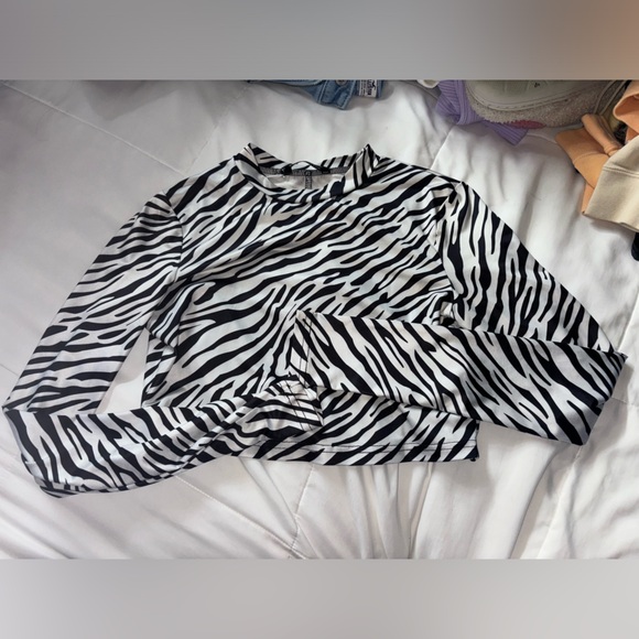 Shein Long Sleeve - Picture 1 of 3